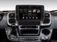 Alpine X903D-DU8S | 9-Zoll-Navigationssystem mit schwenkbaren Bildschirm für Fiat Ducato 8, mit TomTom Karten und Apple CarPlay / Android Auto